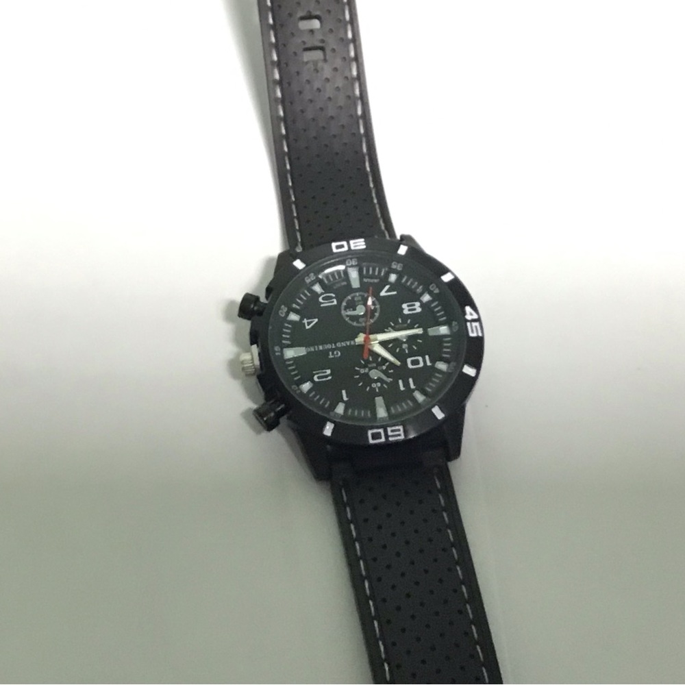 Black stylish men’s race watch